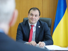 Негри-роботяги ремонтують Бориспільську лікарню