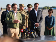 До "Борисполя" приземлився літак із евакуйованими громадянами з Афганістану