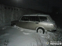 На Обухівщині хлопець вкрав автомобіль, який перегородив йому дорогу