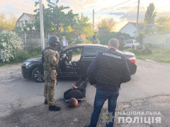 Правоохоронці затримали серйозних "наркоділків" із Васильківщини (ФОТО)