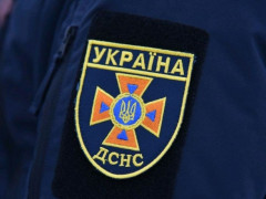 У Броварах із понівеченого авто витягли чоловіка