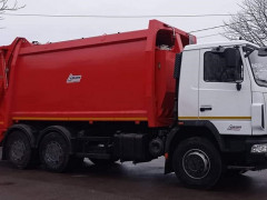 У Бишівській громаді з’явилася сміттєзбиральна машина за 3 млн грн (ФОТО)