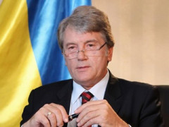  Експрезидента Ющенка продовжують "тягати по судах" через "Межигір’я" Януковича