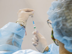 На Київщині понад 700 мешканців отримали дві дози вакцини проти коронавірусу