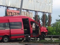 Під Борисполем сталася смертельна ДТП: мікроавтобус зіткнувся з автівкою (ФОТО)