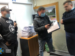 СБУ викрила на корупційній схемі митників аеропорту "Бориспіль" (ФОТО)