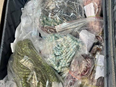 У "Борисполі" вилучили понад 40 кг індійських скарбів