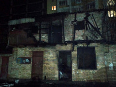 У Гостомелі ввечері в господарчій будівлі сталася пожежа, яка вбила чоловіка