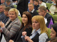 Фото дня: депутати Київської обласної ради на 100% ігнорують карантинні обмеження