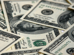 У "Борисполі" в українця вилучили 20 тисяч доларів США 