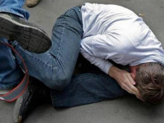 У Білій Церкві пограбували та жорстко побили чоловіка 
