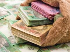 Дружина головного податківця Київщини стала супер-забудовником та мільйонером за три роки