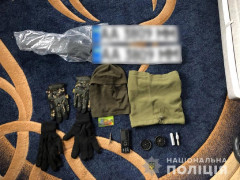 Поліцейські Київщини затримали озброєних автомобільних крадіїв (ФОТО, ВІДЕО)