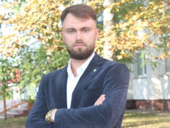 Президент руйнує академію держуправління, я – позиваюся до суду