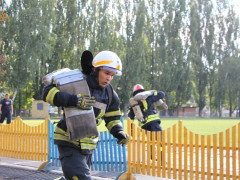 На Київщині рятувальники боролися за звання найсильніших