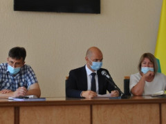 У Фастові обіцяють зупинити зсув ґрунту біля дитячого садочка