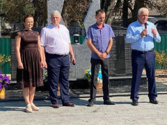 На Київщині за сприяння "Нашого краю" встановили пам’ятник воїнам-визволителям