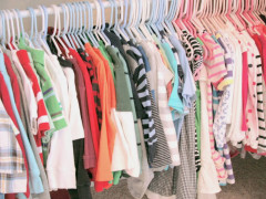 Поліцейські Миронівщини спіймали жінку, яка продавала неіснуючі дитячі речі