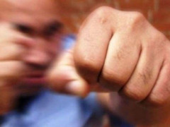 За напад на поліцейського молодику з Василькова "світить" до п’яти років тюрми (ВІДЕО)