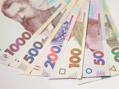 На Київщині найвищу заробітну плату мають працівники страхових фірм (ФОТО)