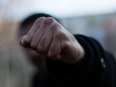 У Переяславі на пляжі побили чоловіка 