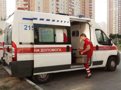 Лікарям "швидкої" на Київщині не вистачає засобів захисту