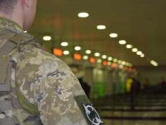 У "Борисполі" затримали жінку з антикварним самоваром (ФОТО) 