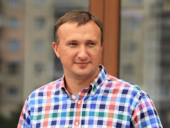  Скандальний Карплюк пропонує 50 тисяч слідчим та погрожує масовими протестами 