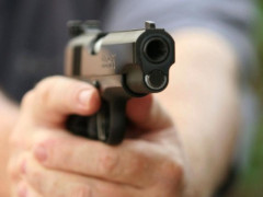 У Києво-Святошинському районі чоловік прострелив ногу сусіду