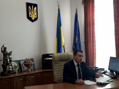 Голова села під Києвом намагався приватизувати землю на 20 млн грн, - прокуратура