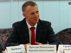 У Славутичі  нардеп Москаленко пообіцяв збудувати нове футбольне поле (ВІДЕО)