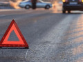 Автотроща під Києвом: фура врізалася у відбійник (ВІДЕО)