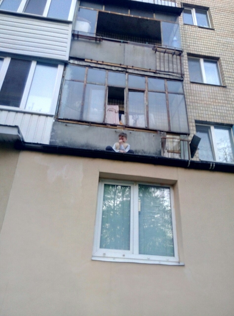У Бучі пожежники зняли з даху 10-річного хлопчика (ФОТО)