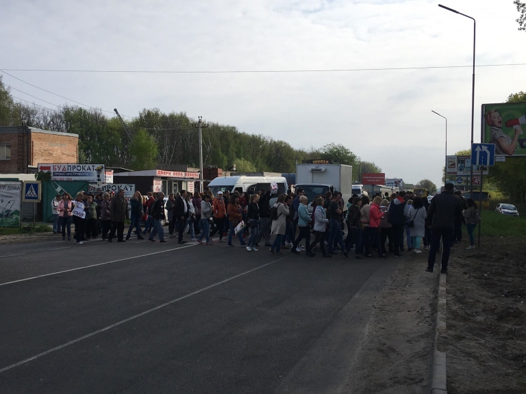 У Вишневому третій день поспіль обурені громадяни перекривають вулиці (ВІДЕО)
