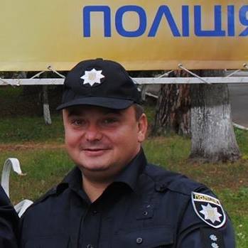Очільник поліції Київщини привітав усіх з державним святом (ФОТО)