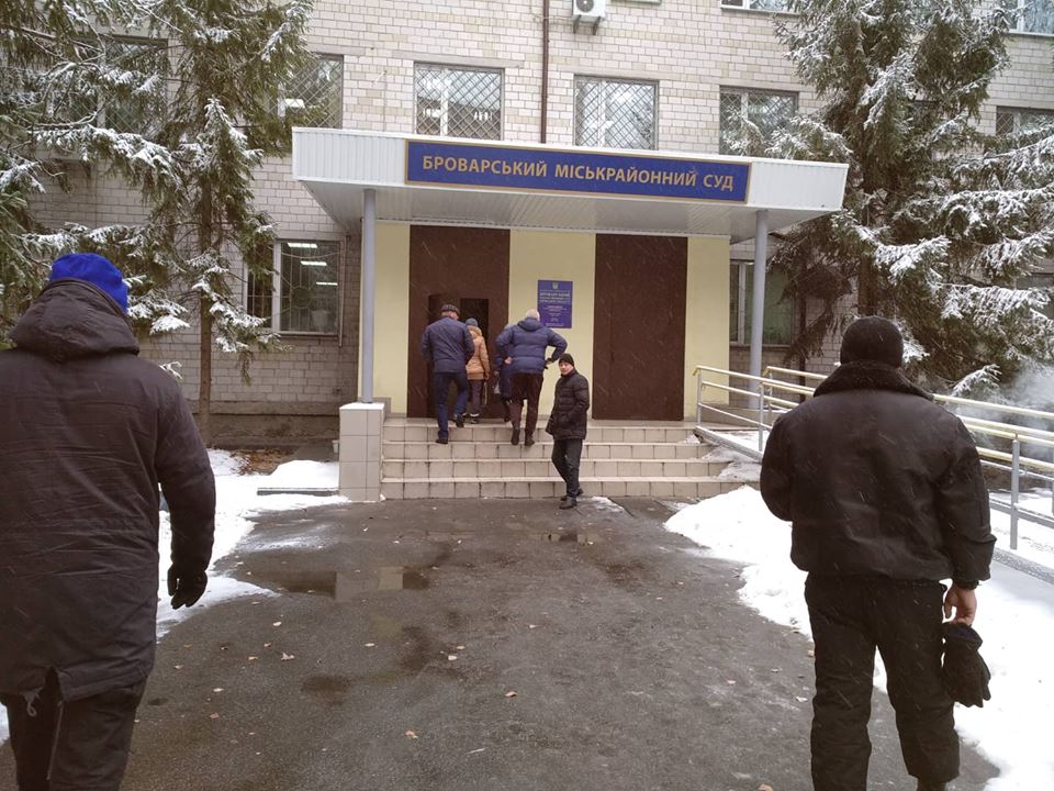 Потерпілий чи зловмисник: у Броварах судять АТОшника (ФОТО, ВІДЕО)