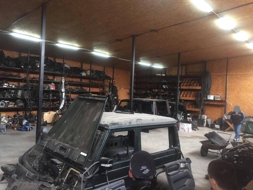 На Київщині затримали зловмисників, що викрадали елітні автомобілі (ФОТО)