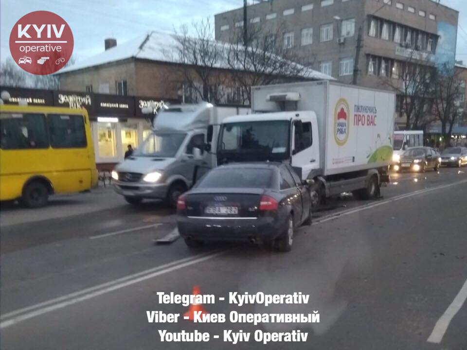 У Борисполі "Наша Ряба" потрапила ДТП (ФОТО)