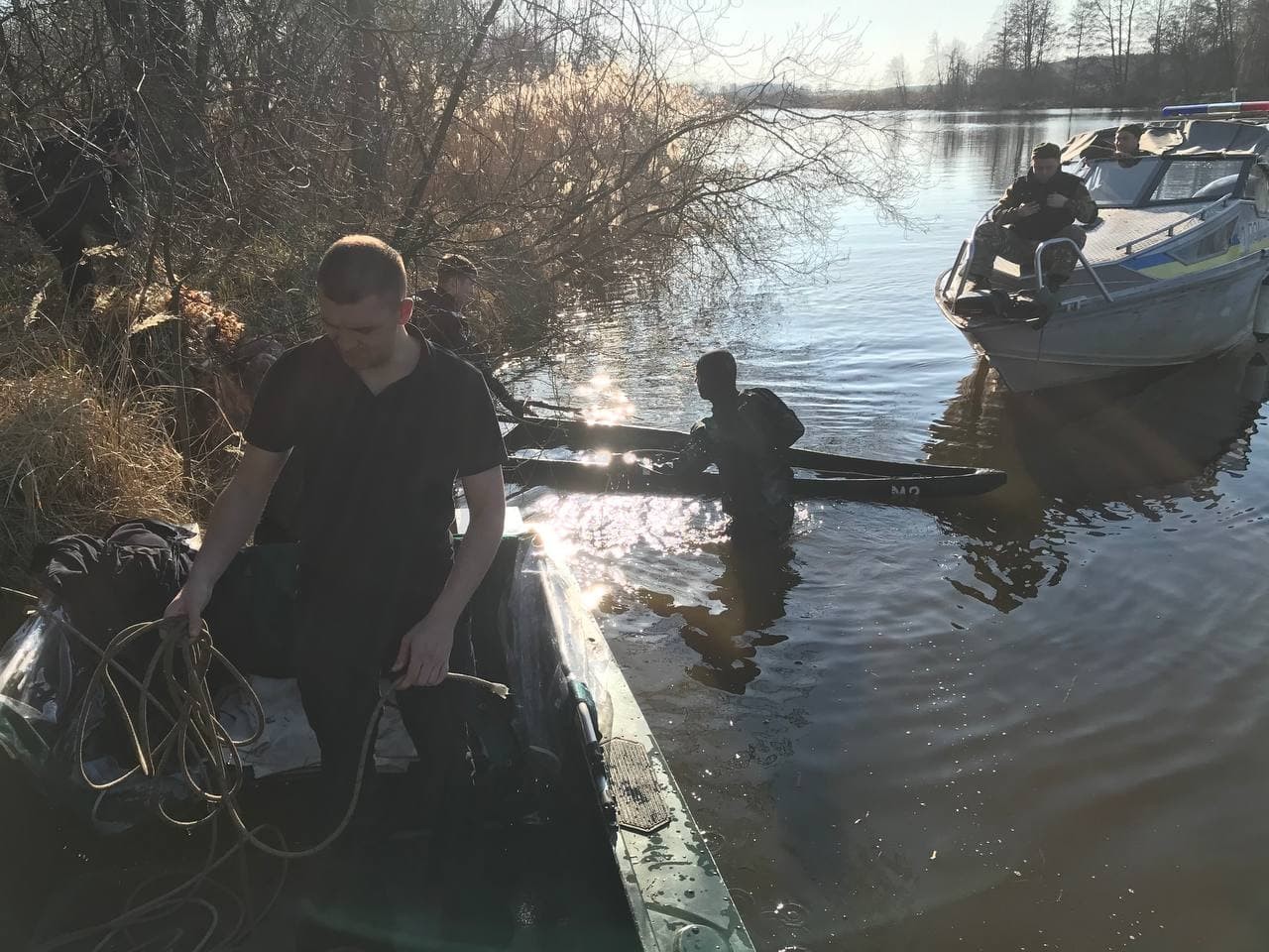 На Вишгородщині з річки дістали тіло потопельника