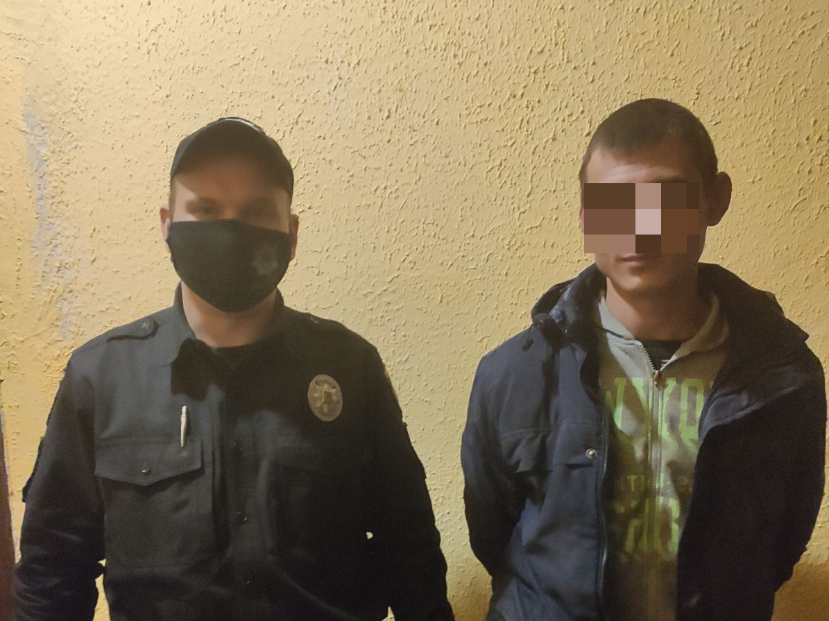 У Миронівці п’яний чоловік вночі вдерся у приміщення автостанції
