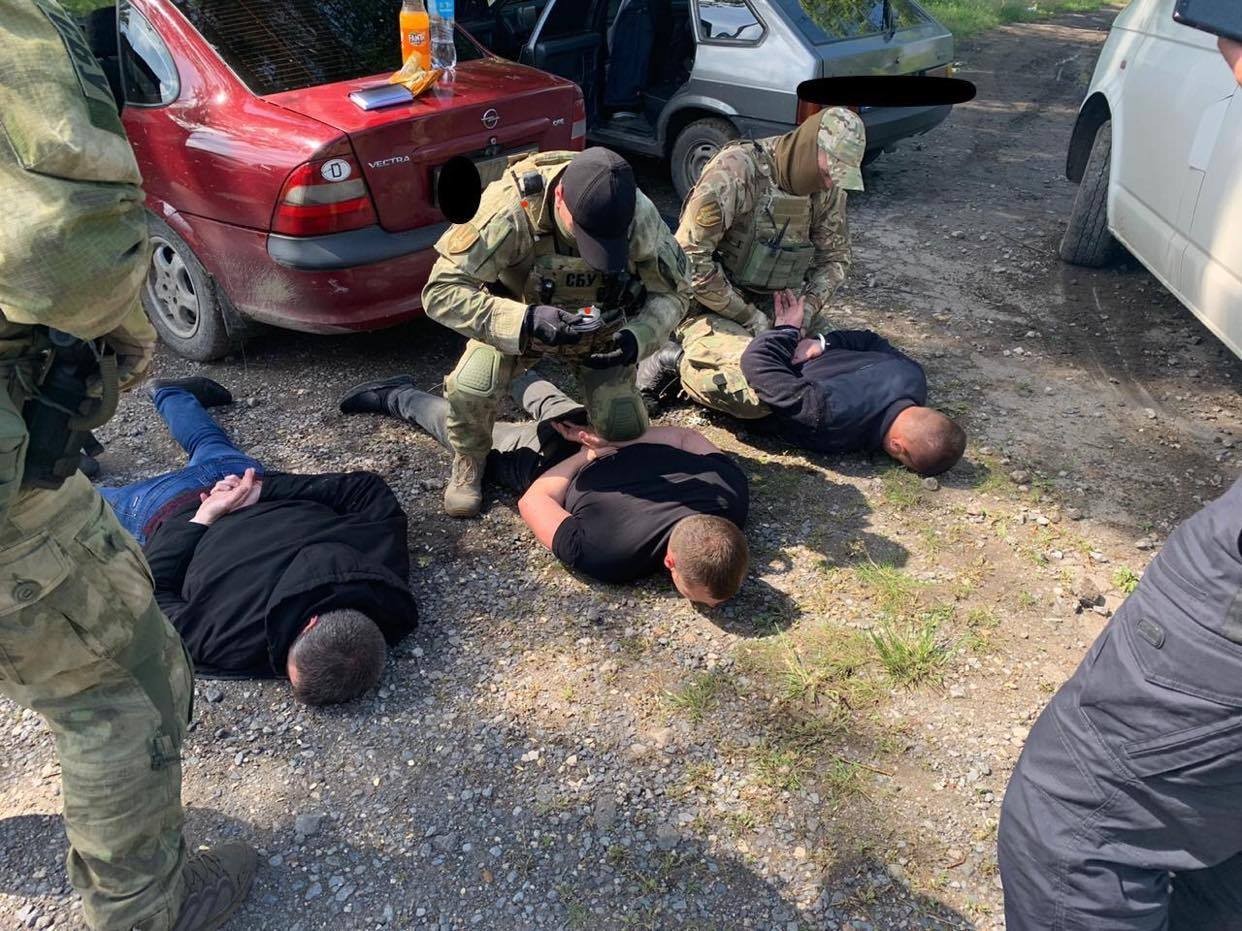 Прокуратура Київської області затримала банду поліцейських (ФОТО)
