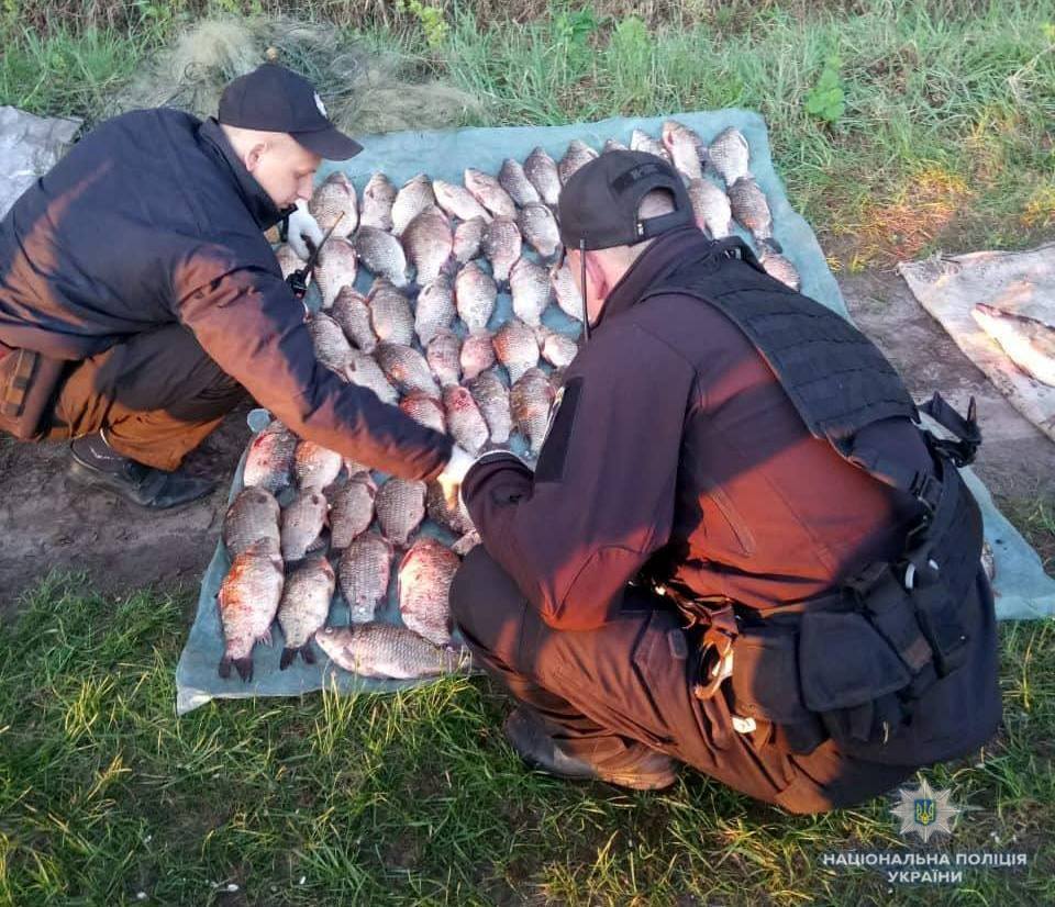 На Київщині бракон’єр з уловом напав на поліцейського (ФОТО)