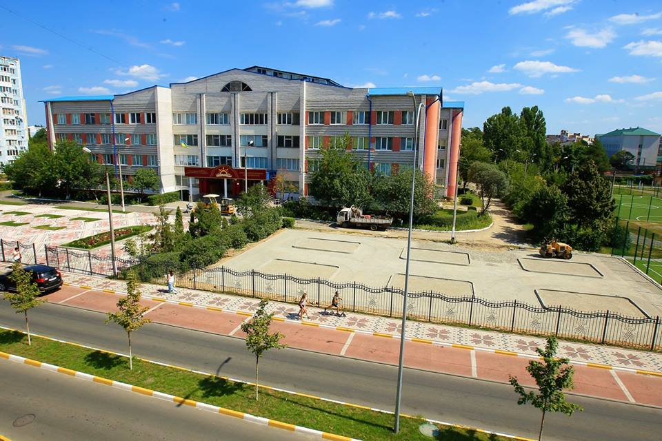 В Ірпені споруджують спеціалізований майданчик для школярів (ФОТО)