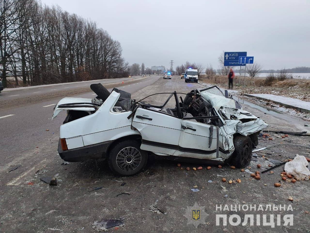Стало відомо нові подробиці ДТП біля Обухова, де розбилися батько з сином