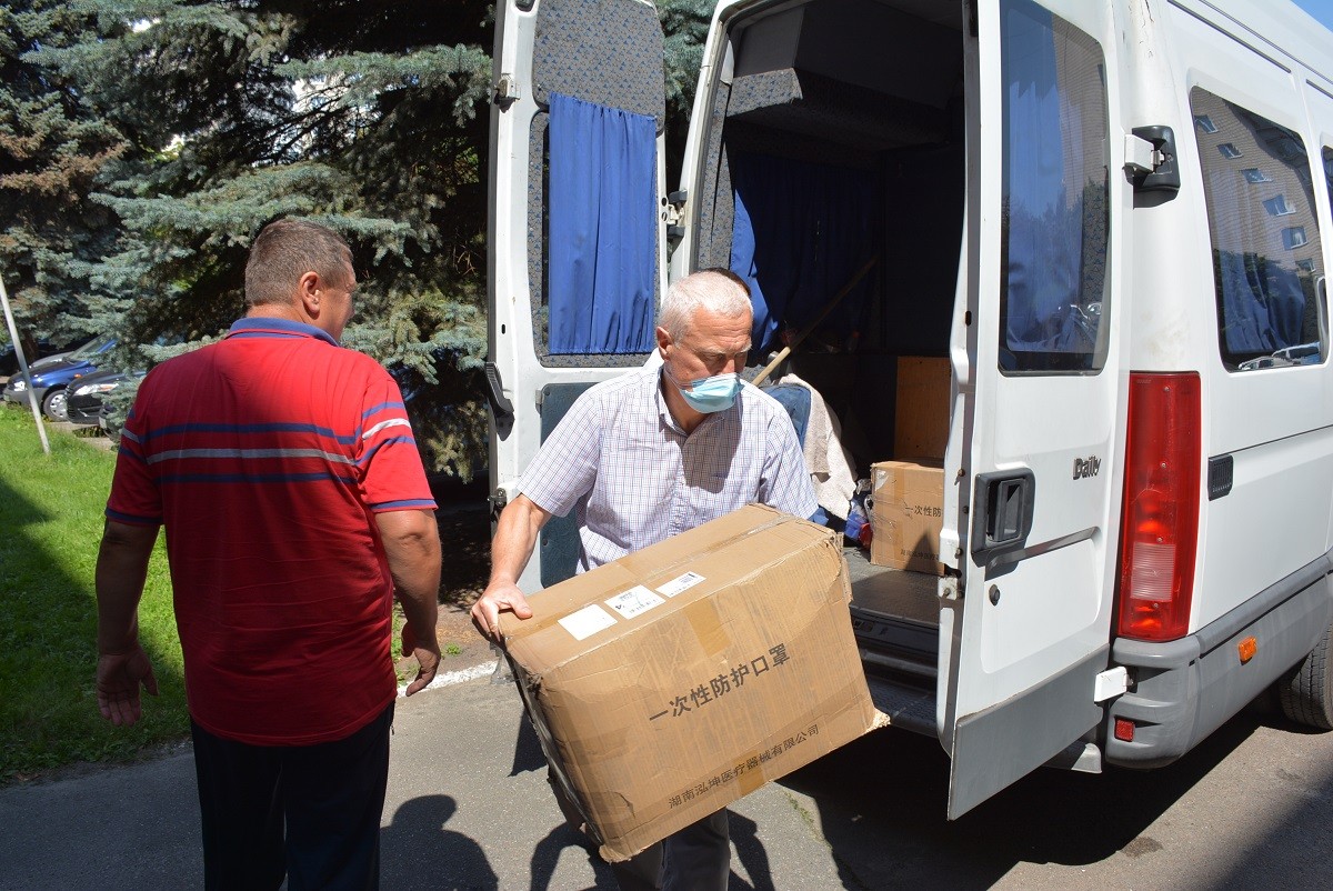 Місто Бровари отримало гуманітарну допомогу від Китаю (ФОТО)