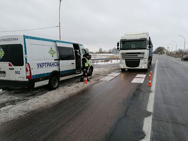 На Переяславщині провели габаритно-ваговий контроль