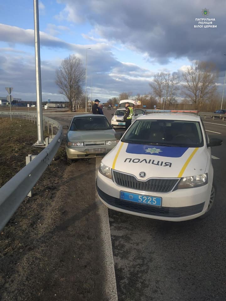 У Білоцерківському районі затримали нетверезого водія, який тікав від правоохоронців (ФОТО)