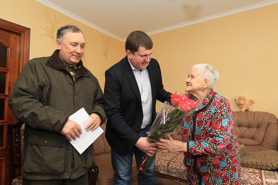 В Ірпені привітали ювілярів-довгожителів