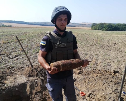 У Рокитнянському та Богуславському районах виявили бойові снаряди