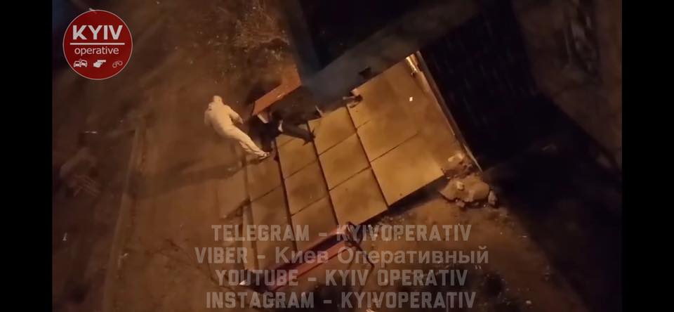 В Ірпені п’яний чоловік стріляв у безпритульного